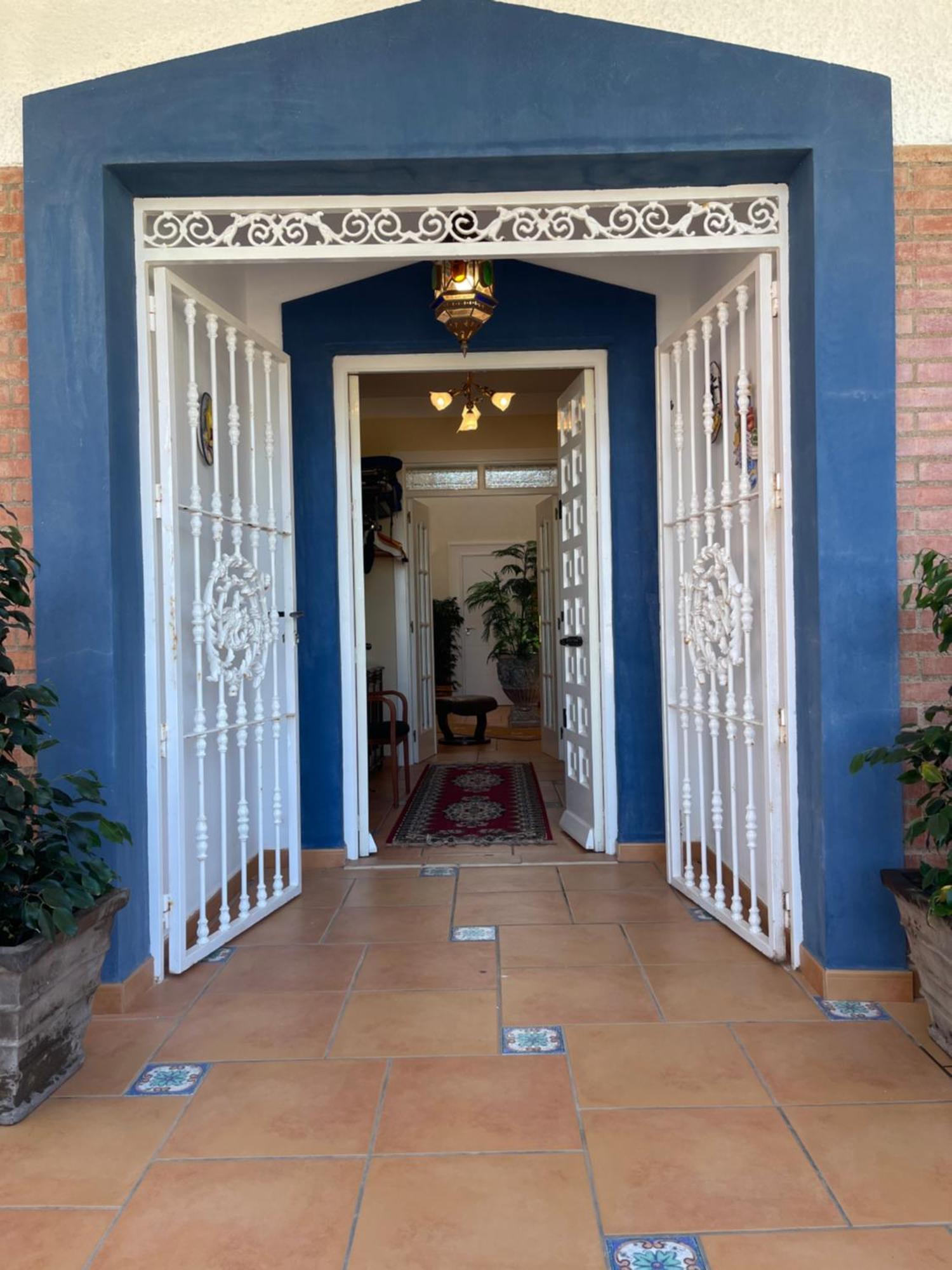 Bed and Breakfast Anna'S Garden Torrevieja Exterior foto