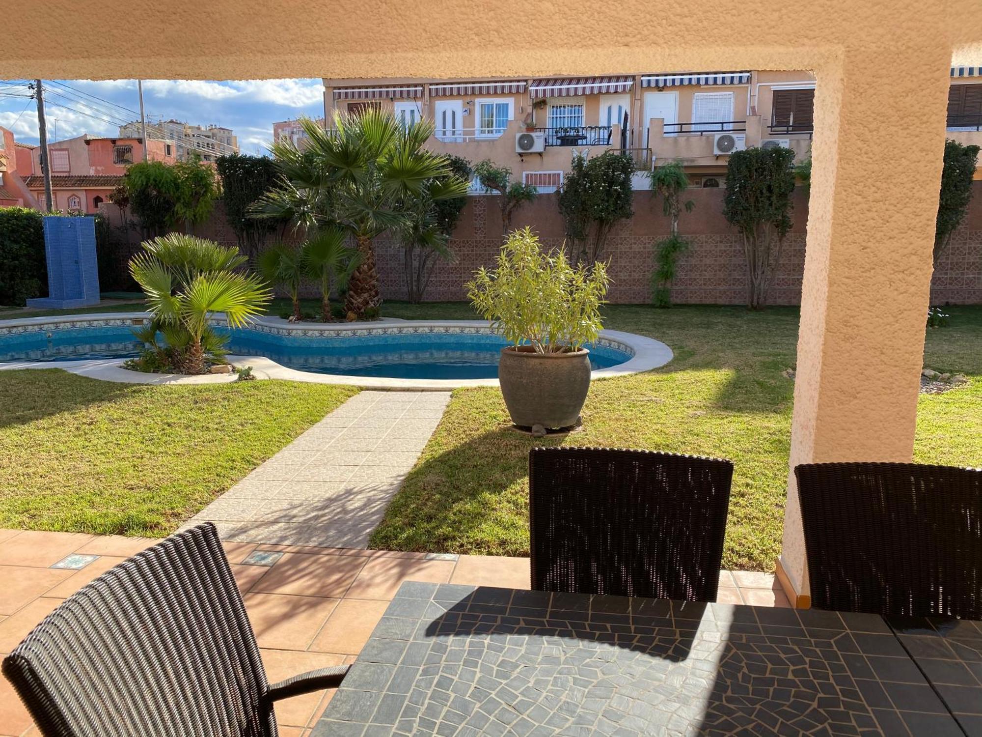 Bed and Breakfast Anna'S Garden Torrevieja Exterior foto