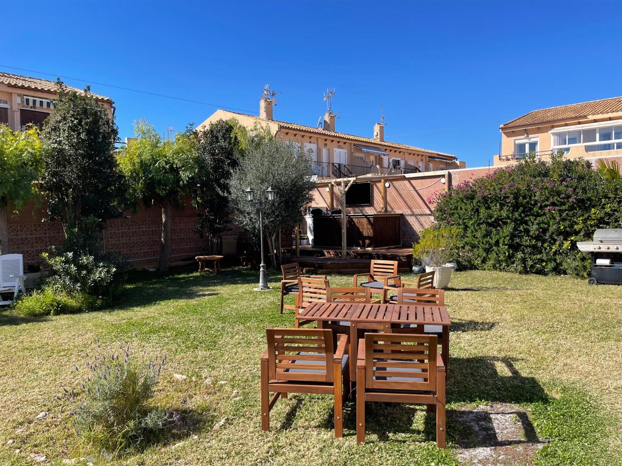 Bed and Breakfast Anna'S Garden Torrevieja Exterior foto