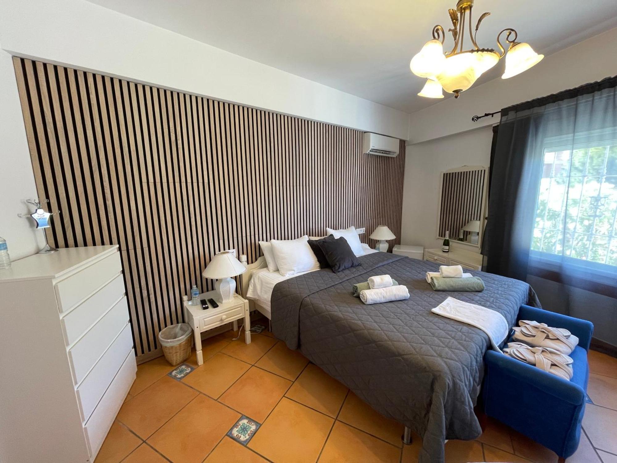 Bed and Breakfast Anna'S Garden Torrevieja Habitación foto